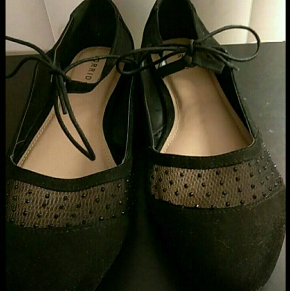 Torrid 12W black flats mesh inset black lace up